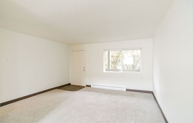 Comfortable Living, Unbeatable Location – Welcome to Salem Parkway Apartments