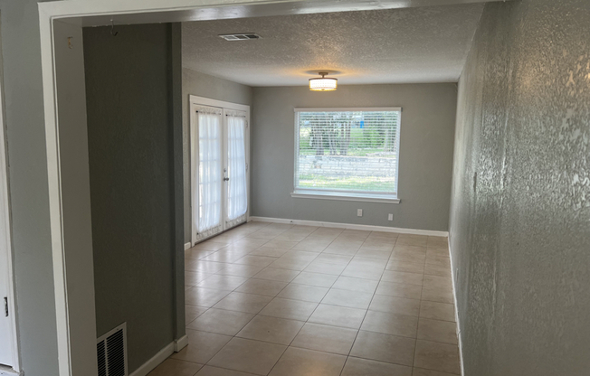 1103 FLORADALE