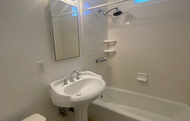 Studio, 1 bath, 531 sqft, $1,595, Unit 06