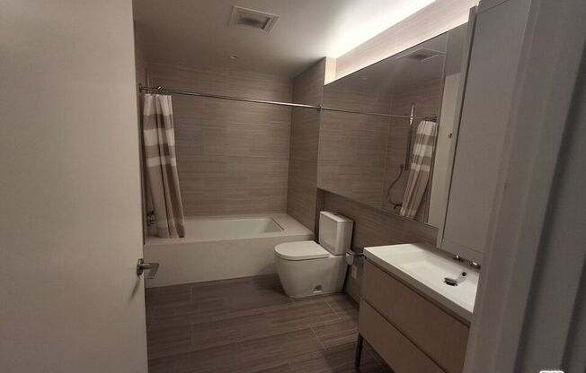 1 bed, 1 bath, 852 sqft, $3,500, Unit 2108