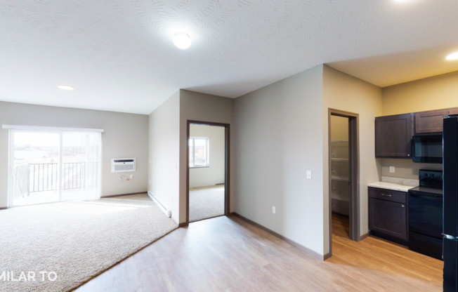 2 beds, 1 bath, 914 sqft, $1,125, Unit 321-207