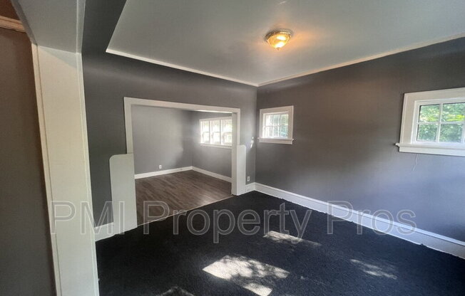 1536 N 38 ST