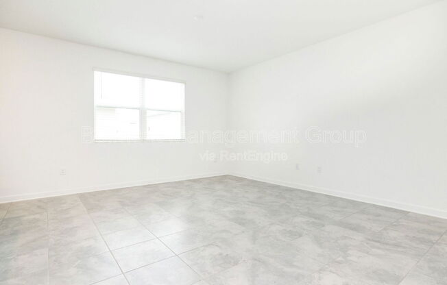 5649 QUIET PALM LOOP