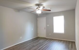 2 beds, 1 bath, 950 sqft, $795, Unit D