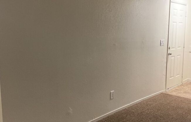 2 beds, 1 bath, 968 sqft, $1,345, Unit 1632-139