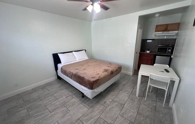 Studio, 1 bath, 222 sqft, $1,195, Unit # 19