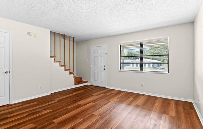 Fully remodeled 2 bedroom in Kissimmee available now!
