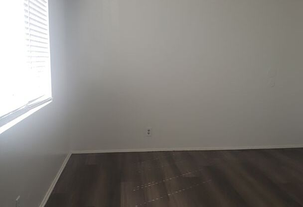 1 bed, 1 bath, $1,550, Unit 12