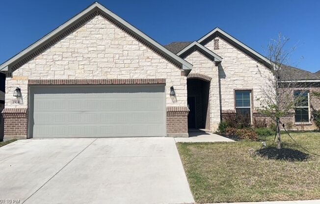 1910 Lake Tahoe Lane Cleburne,76033