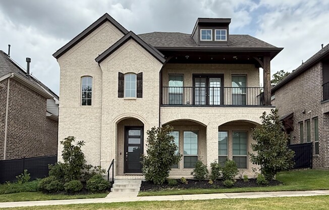 732 PATRIOT LN