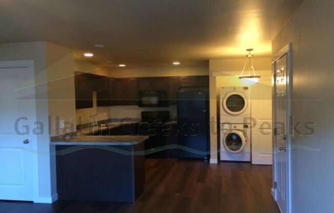 2232 BAXTER LANE