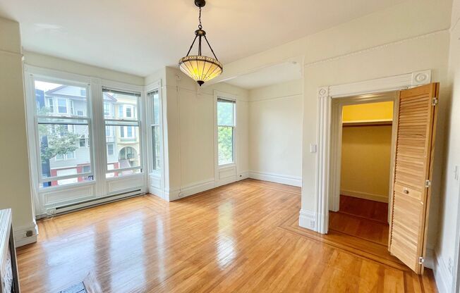 Duboce Park Charming Large Studio Apartment w/Remodeled Kitchen - PROGRESSIVE!