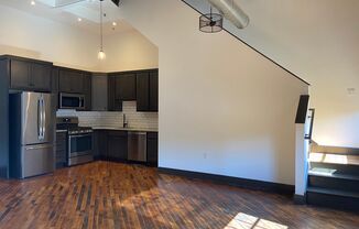 657 N 13 ST