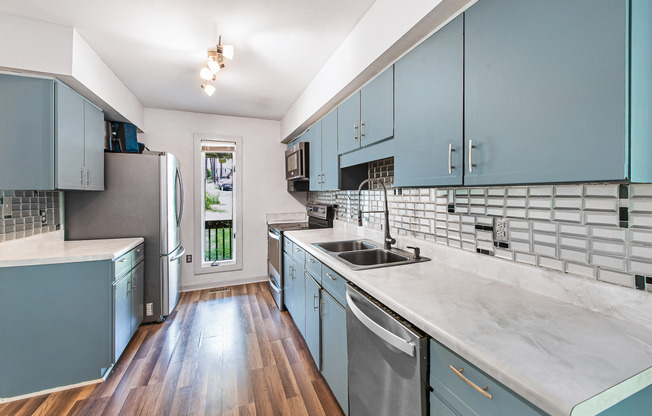 3606 TOP OF THE PNES CT