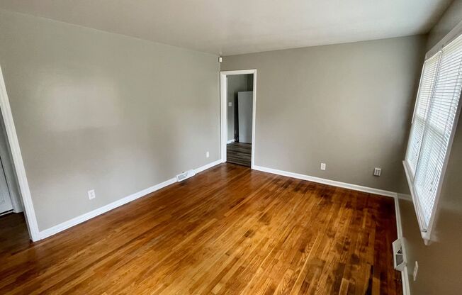 3 beds, 1 bath, $1,500