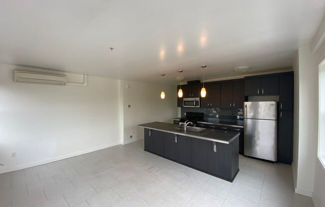 2 beds, 2 baths, 983 sqft, $2,129, Unit 404