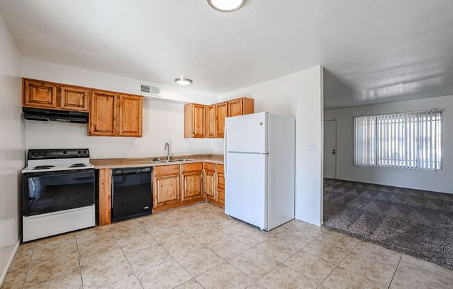 3 beds, 1 bath, $1,550