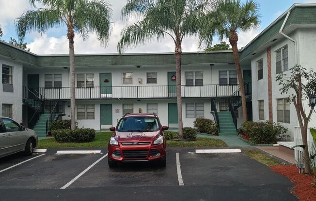 2 beds, 1 bath, 900 sqft, $1,895, Unit 217