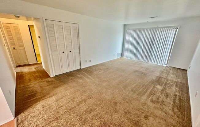 2 beds, 1 bath, 1,000 sqft, $1,345, Unit 623 Flint Rd. #4