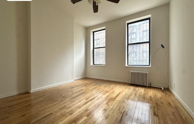 2 beds, 1 bath, $3,500, Unit 1