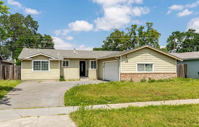 3 bed 2 bath home for RENT in Stockton
