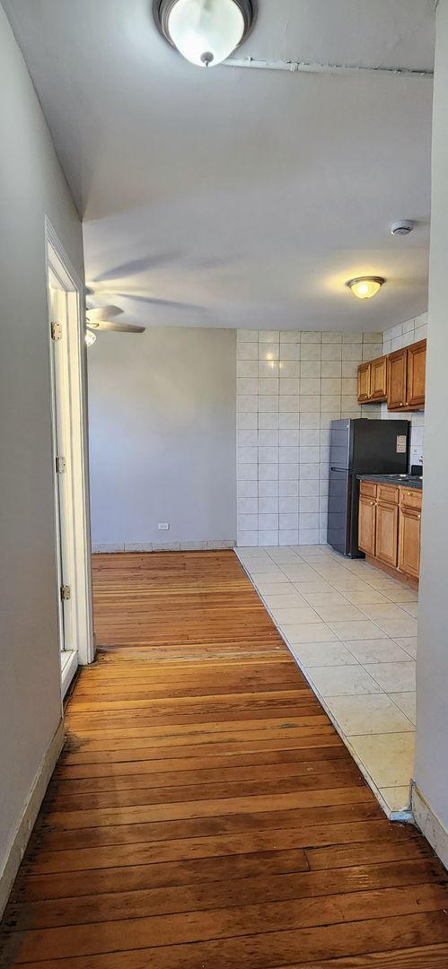 1 bed, 1 bath, $1,600, Unit 206