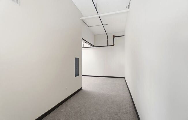 1 bed, 1.5 baths, 1,192 sqft, $1,989, Unit 508