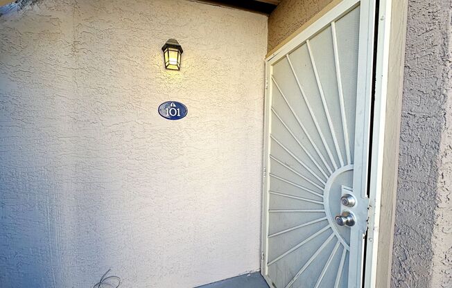 1 MONTH FREE***REMODELED 2 BEDROOM DOWNSTAIRS CONDO IN GATED COMMUNITY