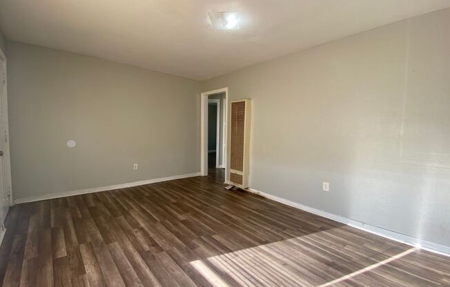 2 bed 1 bath now available near Chatman Park
