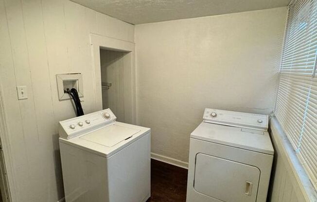 2 beds, 1 bath, $1,795