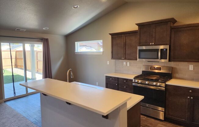 New 3 bedroom Hayden Home