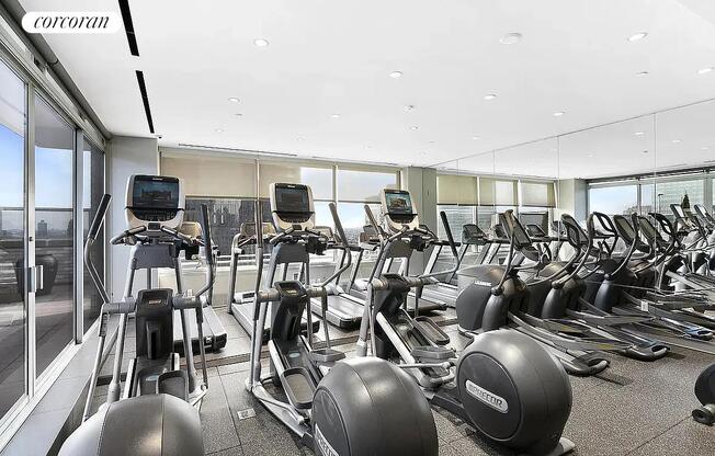 2 beds, 1 bath, 900 sqft, $5,000, Unit 3S