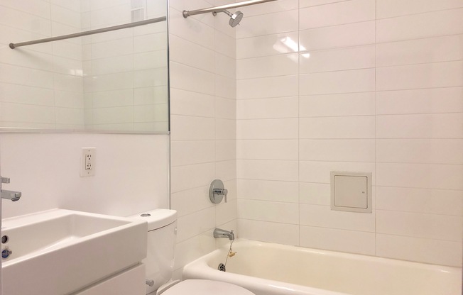 Studio, 1 bath, $3,895, Unit 11E