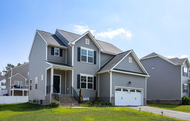 Spacious 4-Bedroom Home with Stainless Steel Appliances and 2-Car Garage in Chester, VA