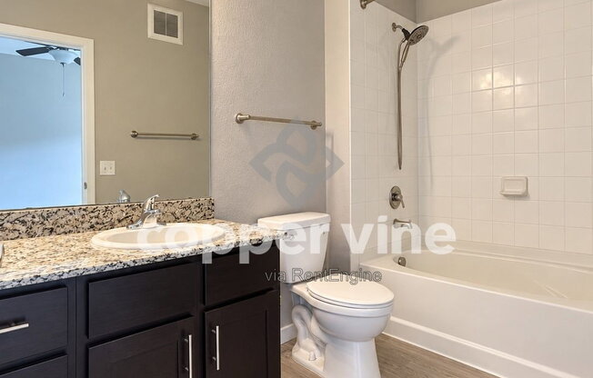 2 beds, 2 baths, 1,052 sqft, $1,965, Unit 522