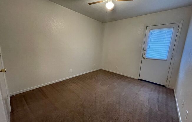 2 beds, 1 bath, 795 sqft, $725, Unit Apt D