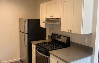 1 bed, 1 bath, 675 sqft, $1,895, Unit 4