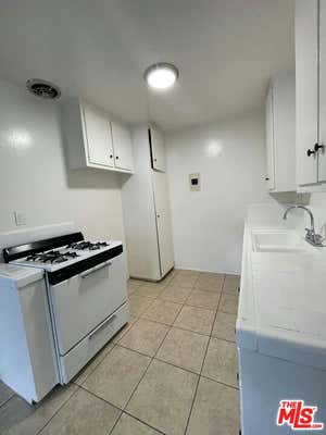 1 bed, 1 bath, $1,900, Unit 10