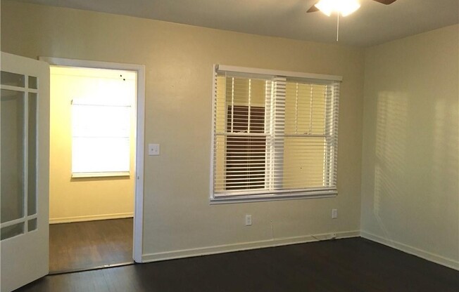 209 9 AVE N