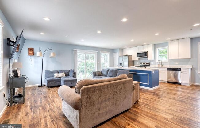 Immaculate 4bd 2.5bth Home in Sought-After Green Haven – Pasadena, MD