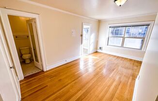 1 bed, 1 bath, 550 sqft, $1,450, Unit 305