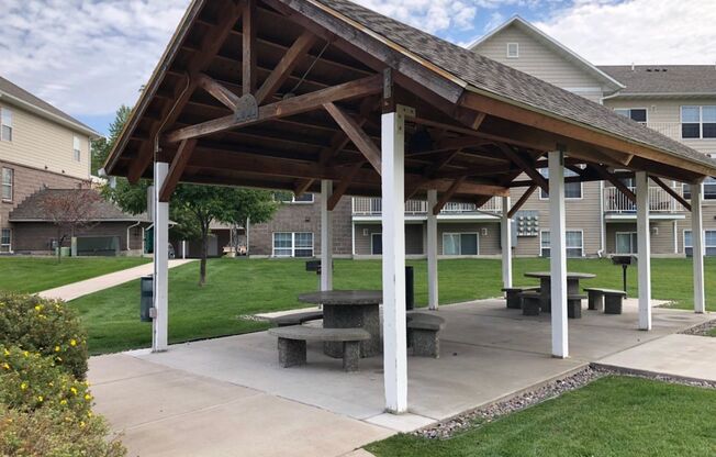 2 beds, 1 bath, 840 sqft, $1,250, Unit 4206-05