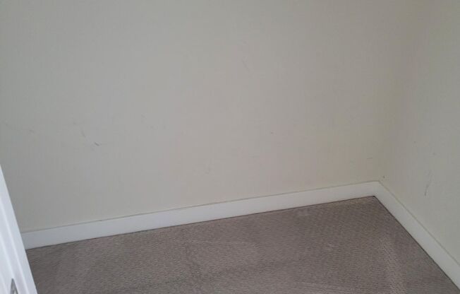 1 bed, 1 bath, 820 sqft, $2,475, Unit 216