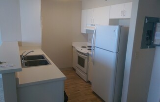 2 beds, 1.5 baths, $2,300, Unit # 805