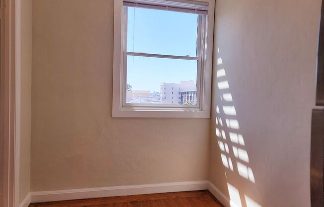 Studio, 1 bath, 450 sqft, $2,400, Unit 601