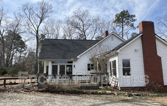 2028 N MAIN ST