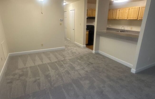 3 beds, 2 baths, 1,300 sqft, $2,150, Unit 3335 #201