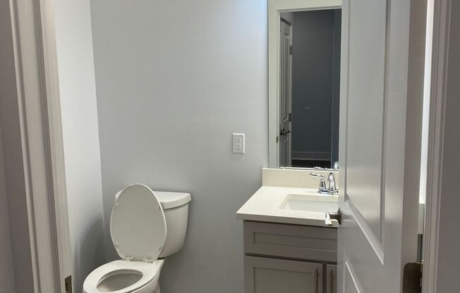 1 bed, 1.5 baths, 1,566 sqft, $2,650, Unit 0912