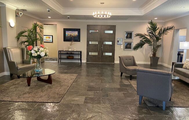 1 Bedroom 1 Bathroom Downtown Unit with Parking