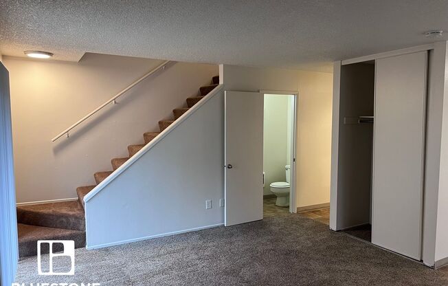 King Manor in Milwaukie